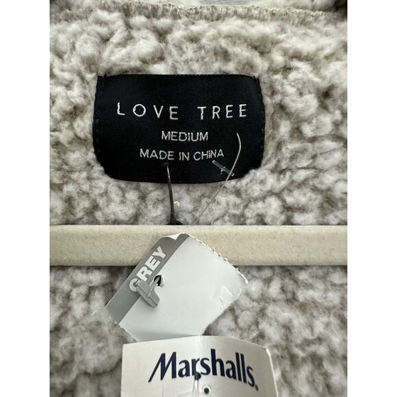 NWT Love Tree Soft Sherpa Faux Fur Vest Jacket Hooded Soft Comfort White&Gray M - Picture 8 of 12